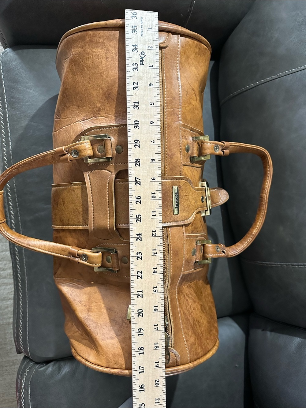 Invicta Vintage Brown Leather Duffel Bag with Brass Hardware Weekender Italy - Picture 13 of 15